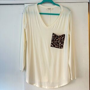 Off white tunic top. Size large.